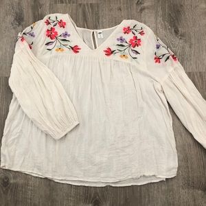 Old Navy Embroidered Top XL